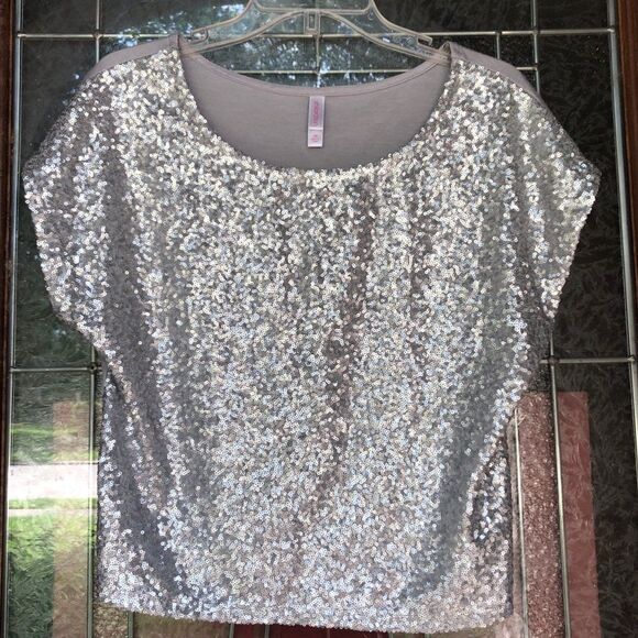 Womens Blouse Xhilaration Size XS Silver Sequins Glore!! - Picture 1 of 5